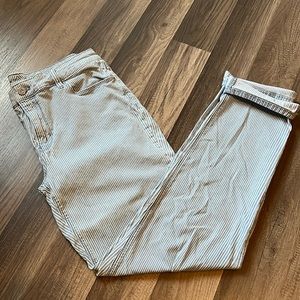 White House Black Market Cropped Ankle Pants